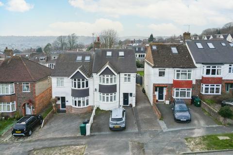 Baranscraig Avenue, Brighton, BN1 4 bed semi
