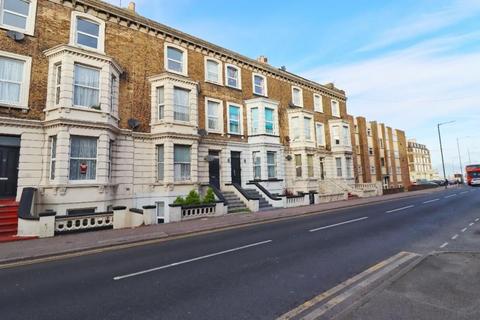Canterbury Road, Margate, CT9 1 bed flat for sale