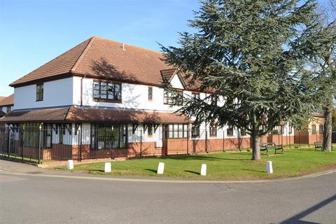 Roberts Court, Baddow Road, Chelmsford 2 bed retirement property for sale