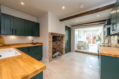 5 Church Street, Hadleigh 3 bed house for sale