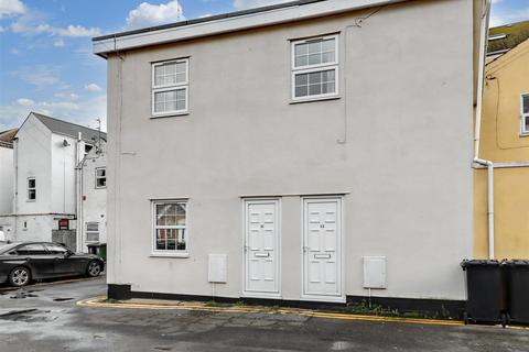 Bermondsey Place East, Great Yarmouth... 3 bed maisonette for sale