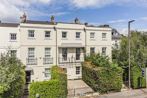 Old Bath Road, Cheltenham, GL53 4 bed terraced house for sale