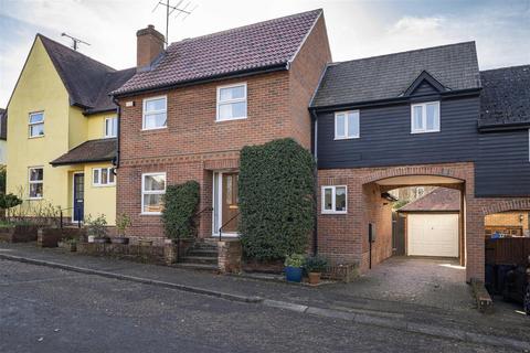 Fitzpiers, Saffron Walden CB10 4 bed semi