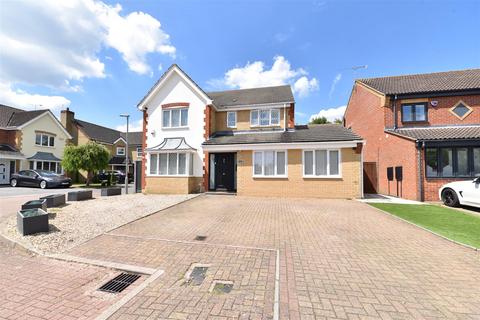 Sword Close, Broxbourne 4 bed detached house for sale