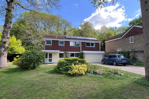 The Gallops, Vigo, Gravesend 5 bed detached house for sale