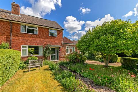 Dyke Lane, Wheathampstead, St. Albans 3 bed semi
