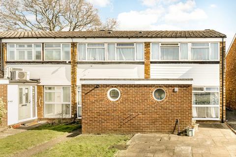 Peregrine Road, Sunbury