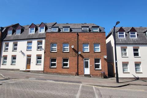 Pollys Yard, Newport Pagnell 2 bed mews for sale
