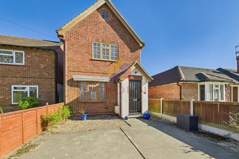 Armoury Road, Colchester CO6 3 bed detached house for sale