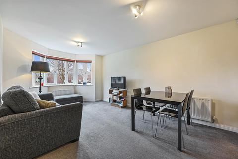 Avian Avenue, Curo Park, Frogmore AL2 2 bed flat for sale