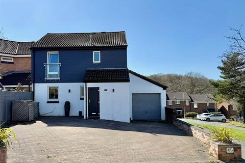 Lower Park Drive, Plymouth PL9 3 bed end of terrace house for sale