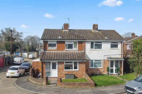 Sandringham Road, Rainham, Gillingham 3 bed semi