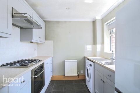 Mimosa Close, Bordon 2 bed apartment for sale