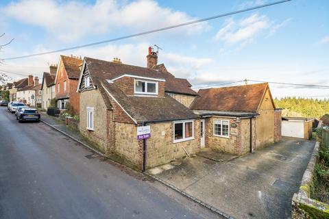 Lodsworth, Petworth, GU28 3 bed end of terrace house for sale