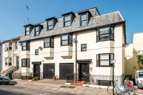 Finsbury Road, Brighton BN2 1 bed flat for sale