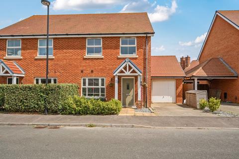 Beech Avenue, Bracklesham Bay, PO20 3 bed semi