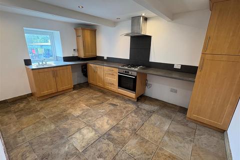 Huddersfield Road, Mirfield 1 bed terraced house for sale