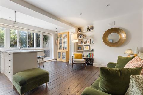 Offord Road, Barnsbury, London, N1 1 bed apartment for sale