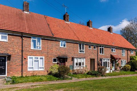 Gale Crescent, Banstead 4 bed terraced house for sale