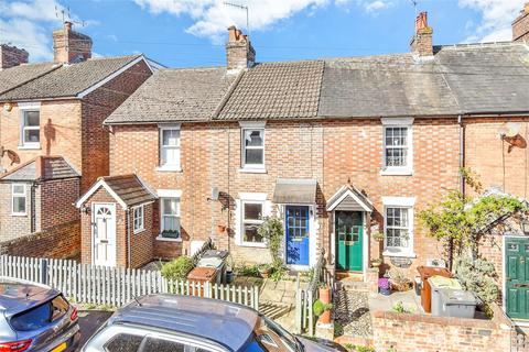Lavender Hill, Tonbridge TN9 2 bed terraced house for sale
