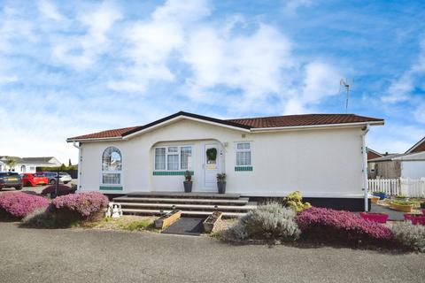 Aylesbury Drive, Skegness PE25 2 bed park home for sale