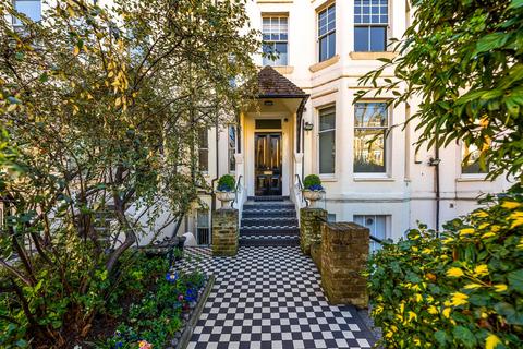 Abbey Road St John`s Wood NW8 2 bed apartment for sale