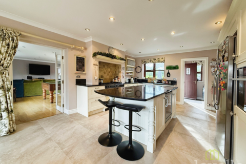 Lodge Lane, Gainsborough DN21 5 bed detached house for sale