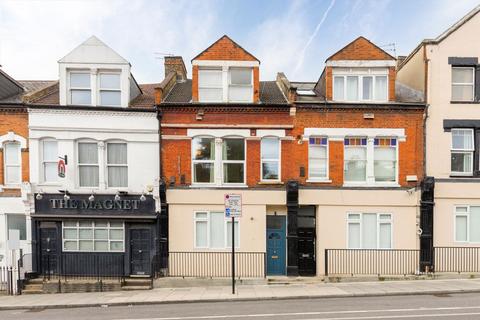Archway Road, London N19 2 bed flat for sale