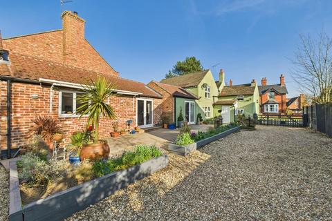 Eagle Road, North Scarle, Lincoln 4 bed detached house for sale
