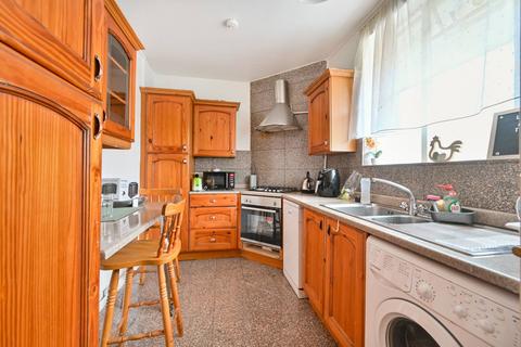 Hallfield Estate, Bayswater, London, W2 2 bed flat for sale