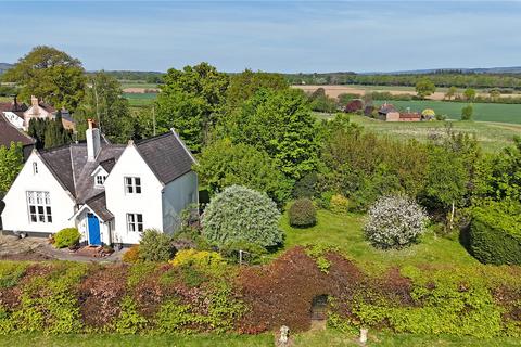 Duncton, West Sussex 3 bed detached house for sale