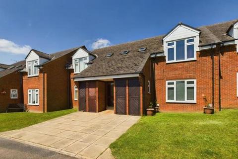 Henbit Close, Tadworth KT20 1 bed retirement property for sale