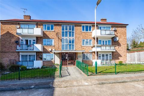 Hillrise Road, Romford, RM5 2 bed apartment for sale