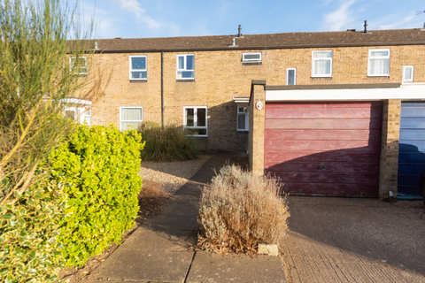 Fairfields, Norfolk IP24 3 bed terraced house for sale