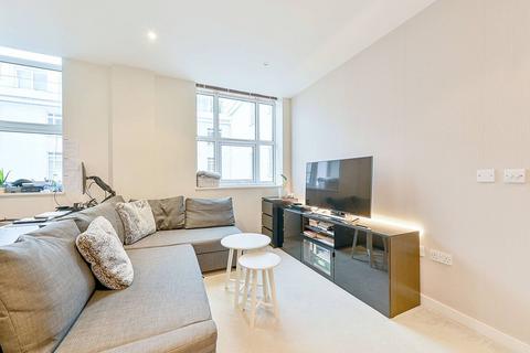 Bromyard Avenue, Acton, London, W3 2 bed flat for sale