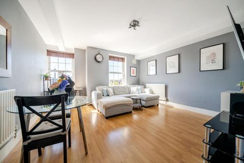 Pomona House, Surrey Quays, SE8 2 bed flat for sale
