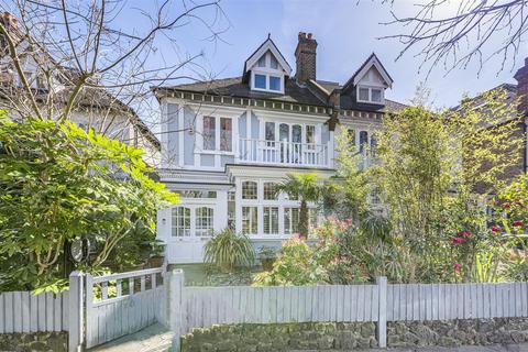 East Sheen Avenue, East Sheen, SW14 5 bed semi