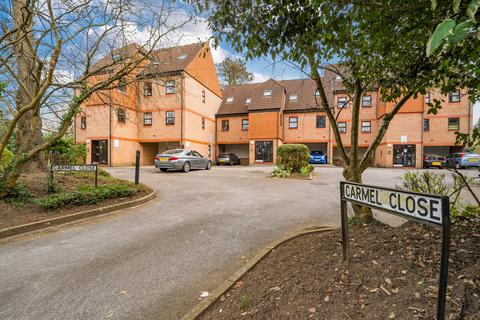 Carmel Close, Mount Hermon Road... 2 bed flat for sale