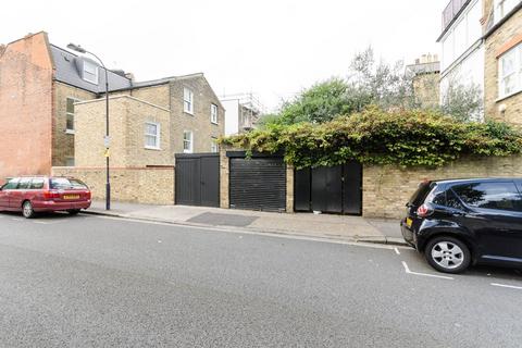 Beaconsfield Walk, Parsons Green... Garage for sale