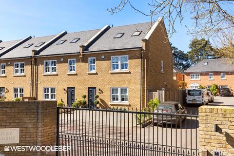 Hailey Gardens, Hailey SG13 4 bed end of terrace house for sale