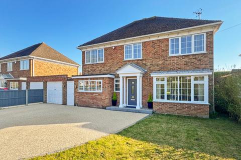 Shorncliffe Road, Folkestone CT20 4 bed detached house for sale