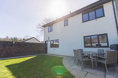 St. Lucia Park, Bordon GU35 4 bed end of terrace house for sale