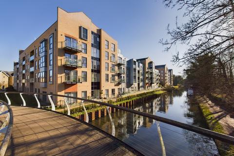 Wharf, Hemel Hempstead, HP3 2 bed apartment for sale