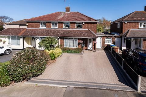 The Pantiles, Bexleyheath, DA7 3 bed semi