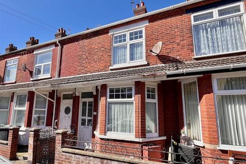 Alderson Road, Great Yarmouth 3 bed terraced house for sale