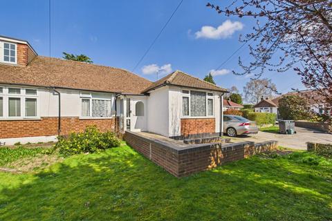 Adeyfield Gardens, Hemel Hempstead, HP2 2 bed semi