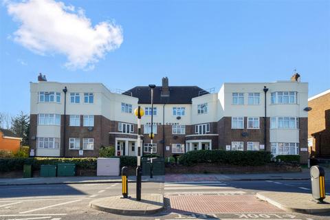 Greenford Road, Harrow 2 bed flat for sale