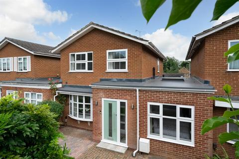 Windmill Drive, Croxley Green... 4 bed link detached house for sale