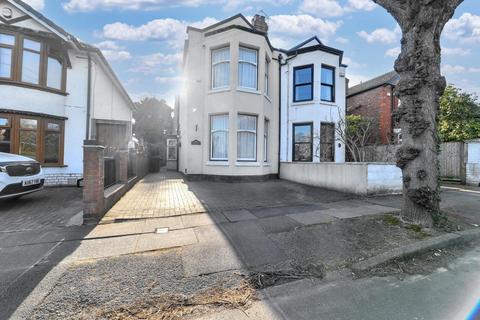 Stoke Green, Coventry CV3 3 bed semi