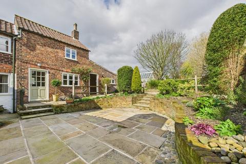 East Street, Kilham, YO25 4RE 4 bed detached house for sale